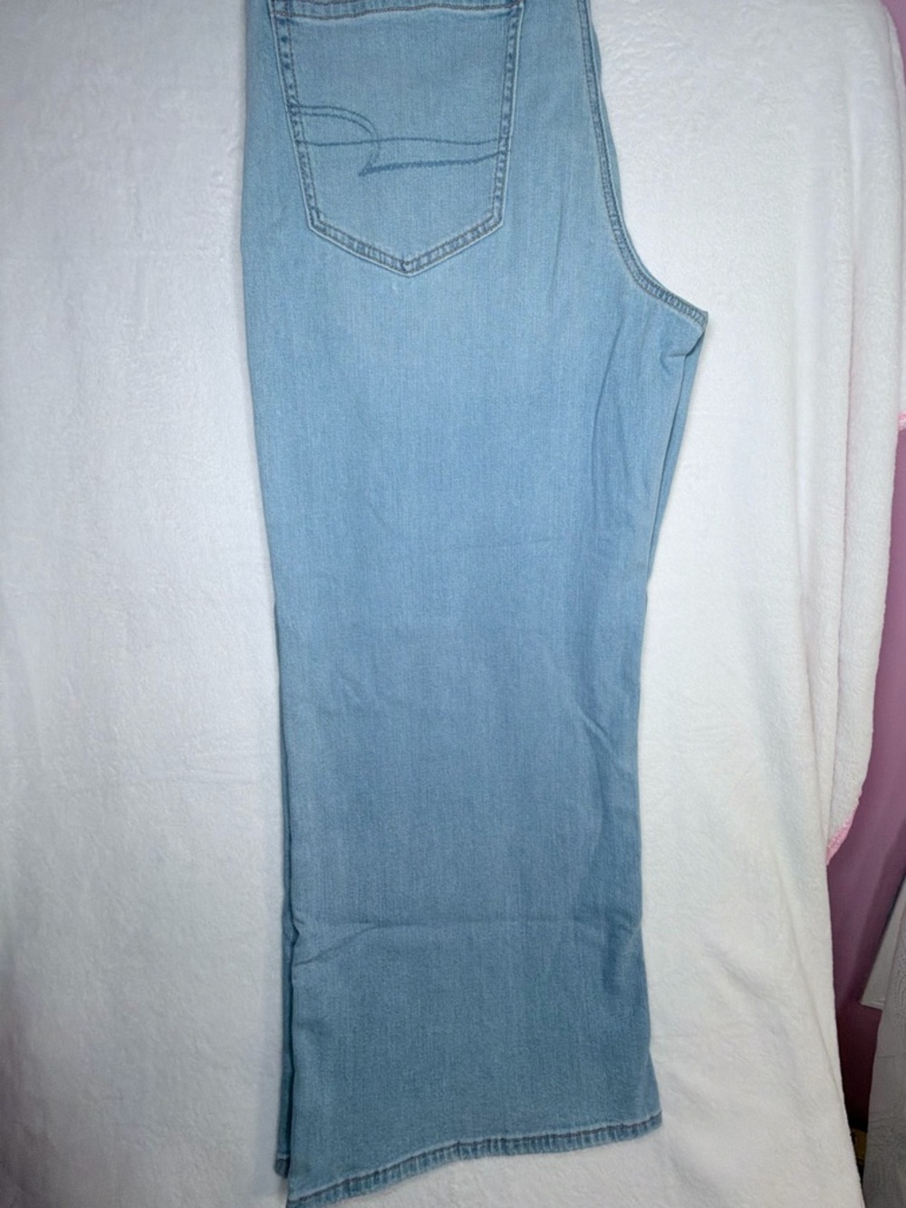 American Eagle Outfitters Pale Blue Wide-Leg Denim Jeans - Picture 7 of 8
